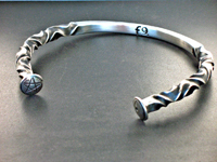 Celtic torc with stamped finials (neckring)